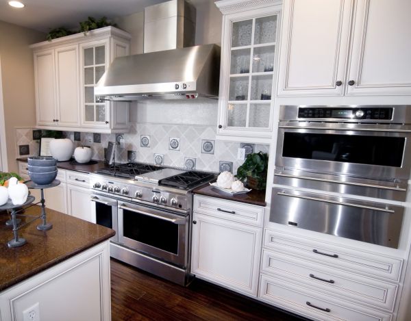 Custom Cabinet Building in Euless
